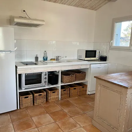 Prázdninový dům Maison 5 Min De L'ocean Avec Jardin *